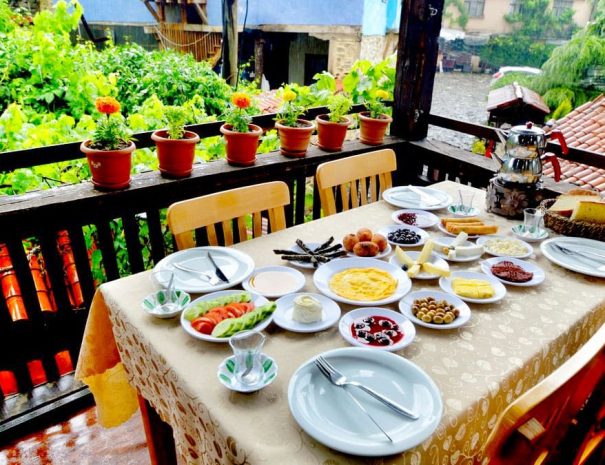 cumalikizik-bulanlar-konak